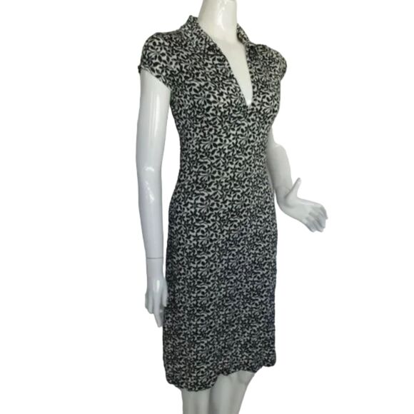 BANANA REPUBLIC Dress, S, Black/White Floral, Short sleeves, Career, v-neck - Picture 3 of 12